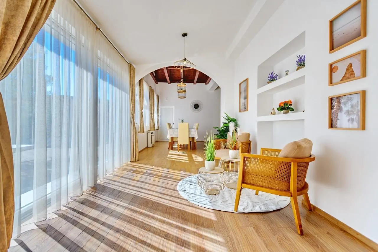 Villa Pacis 本科瓦茨
