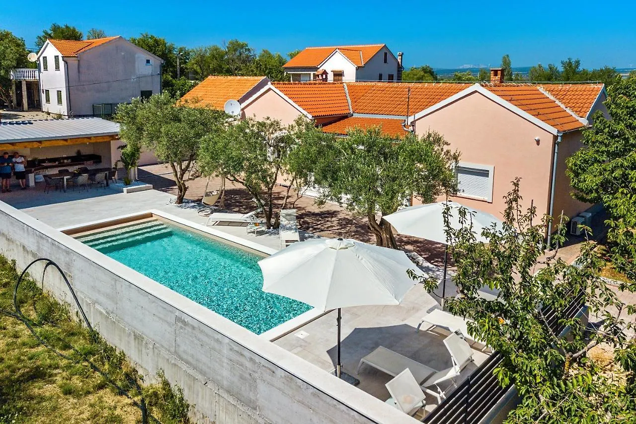 Villa Pacis Benkovac 0*,  Croatia